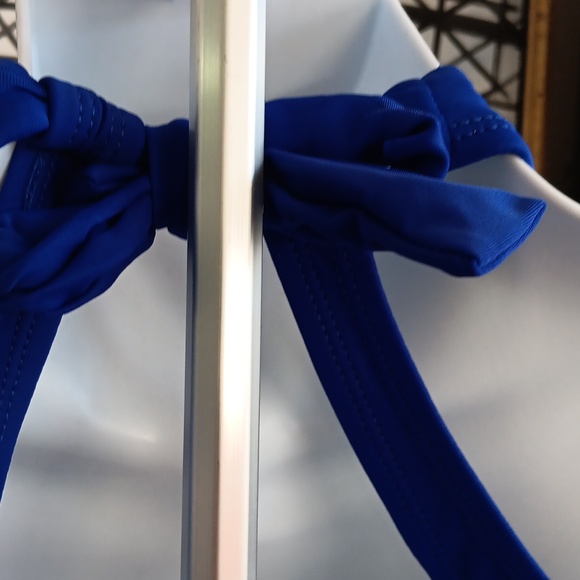 Halter Top Women's One Piece Swimsuit Size Large New - Picture 4 of 4